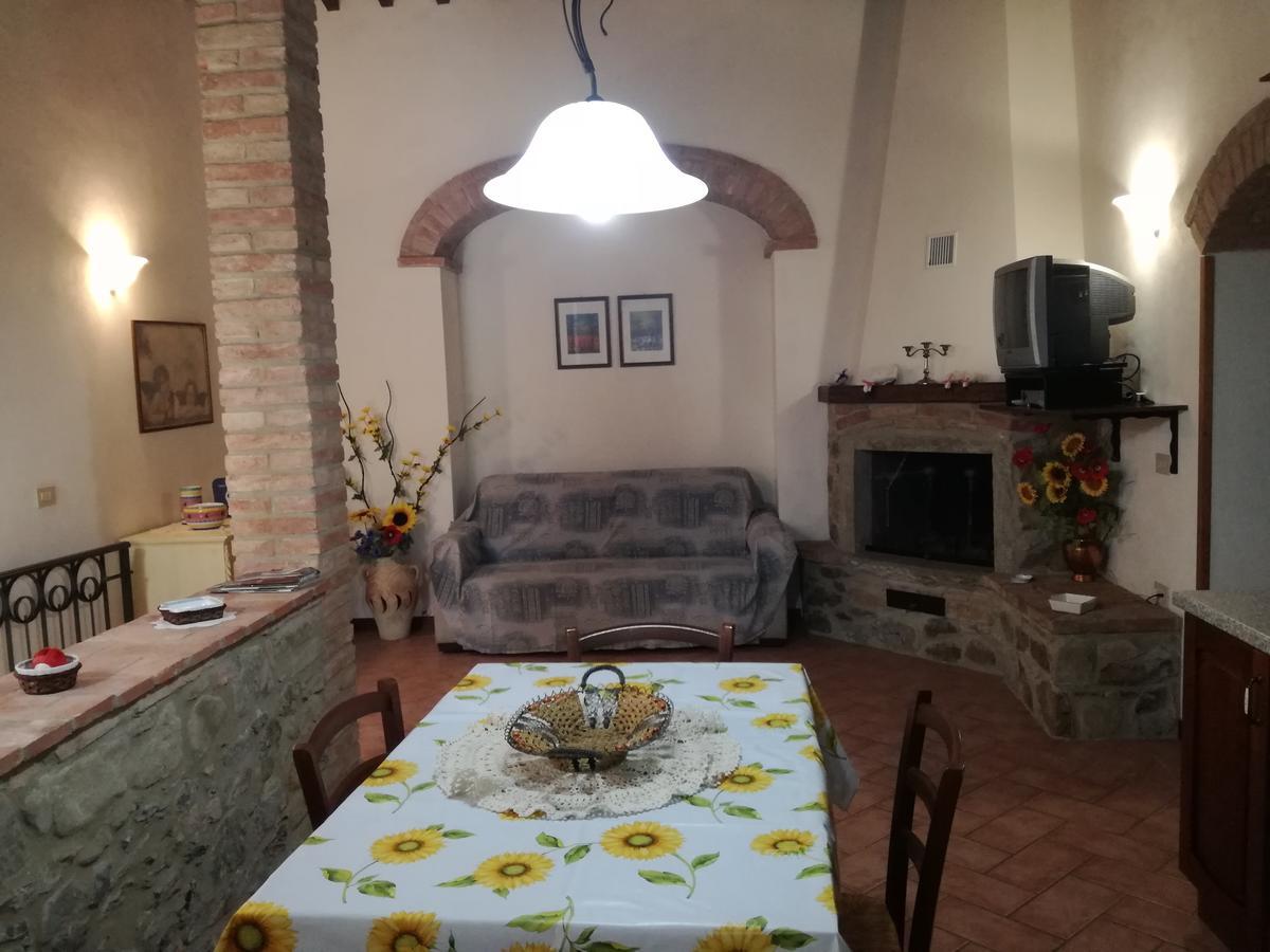 Casa Il Ponte Apartman Chianni Kültér fotó